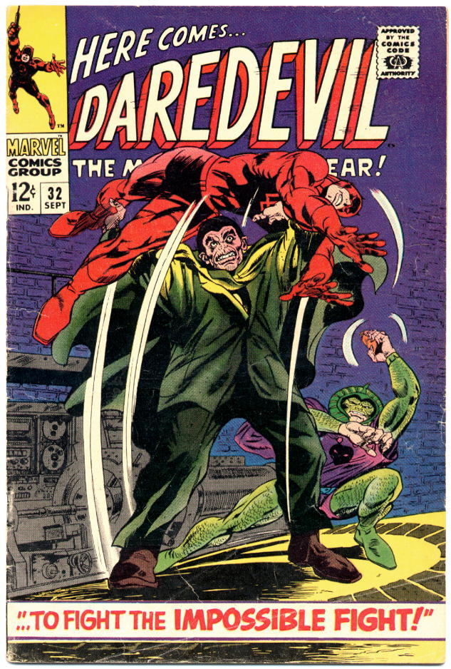 Image of Daredevil 32 provided by StreetLifeComics.com